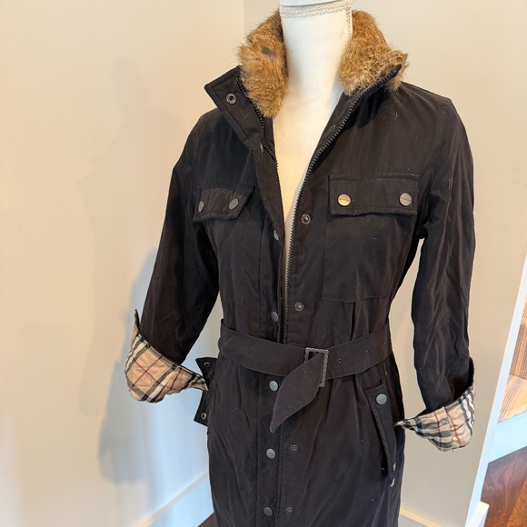 Burberry XS black winter trench coat with fur neck and belt - Picture 1 of 4